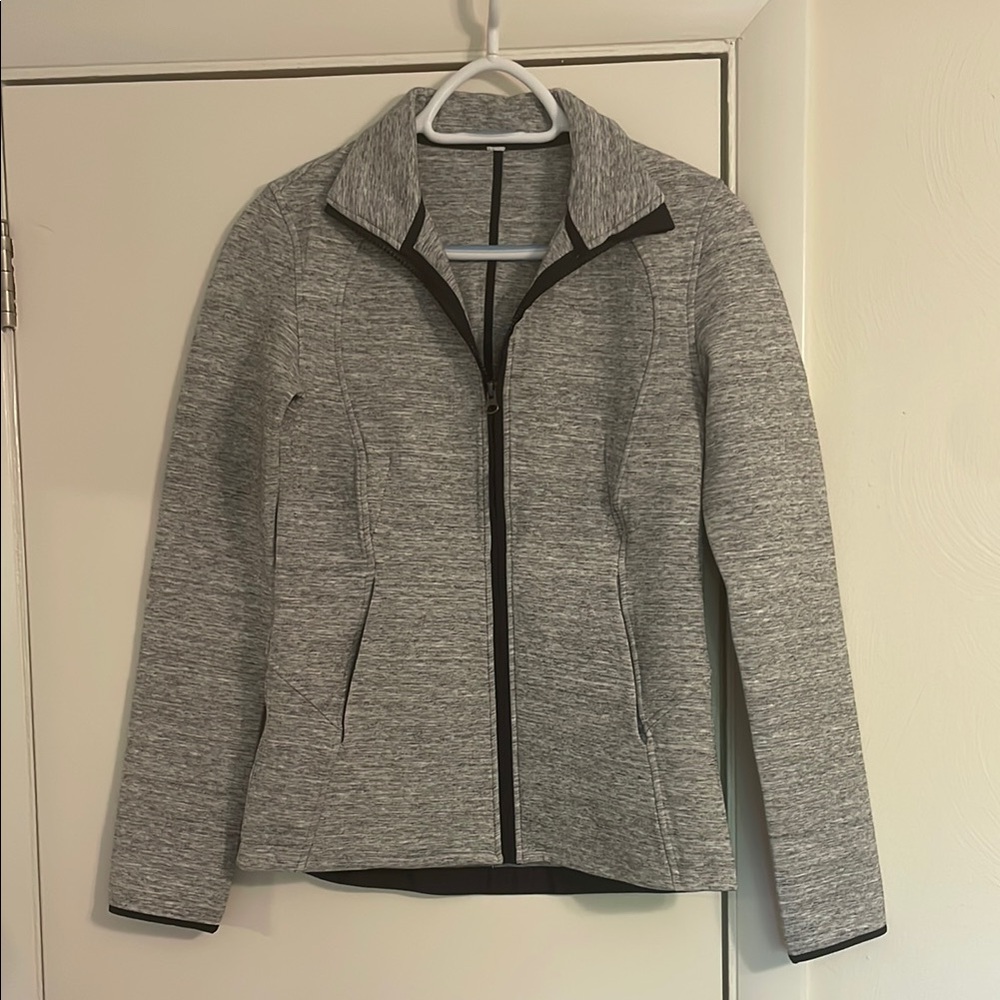Lululemon heathered gray zip up jacket *see pics for measurements*